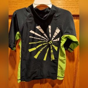 Kanu Navy/Green Rash Guard